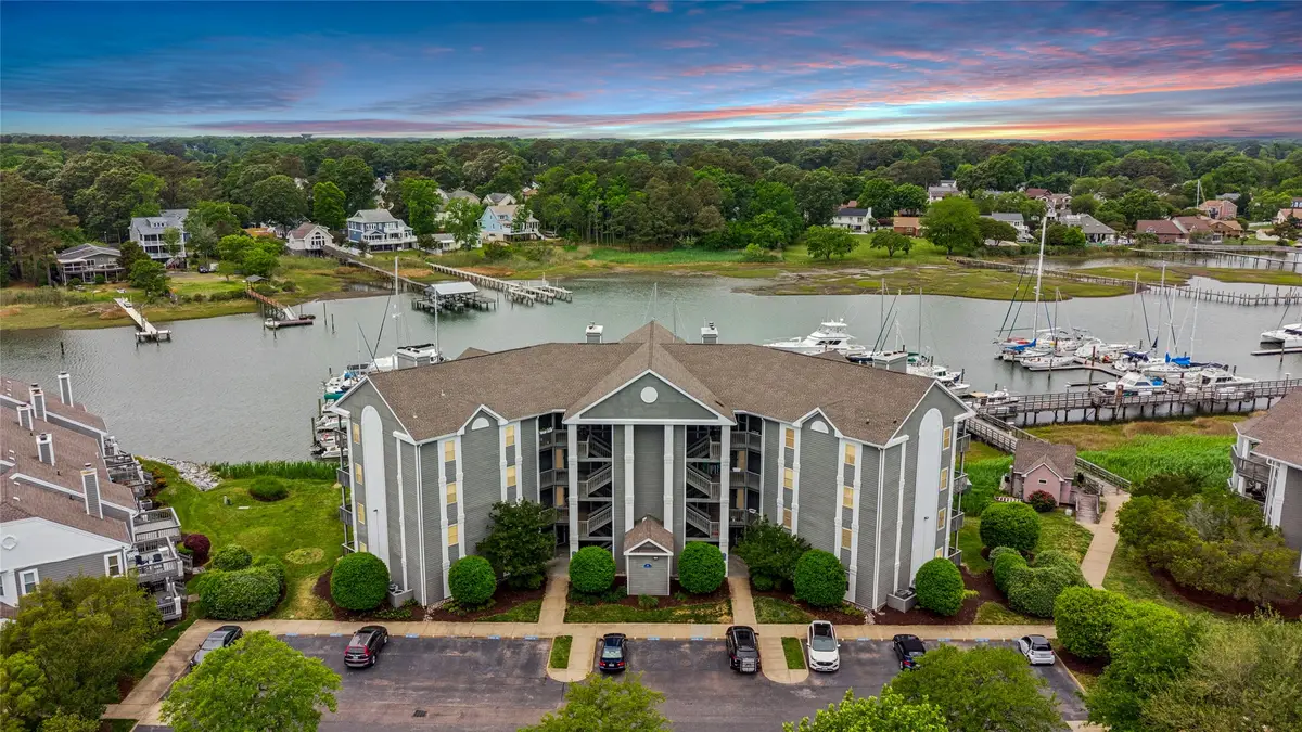 1024 Porte Harbour Arch #302, Hampton, VA 23664 - #1
