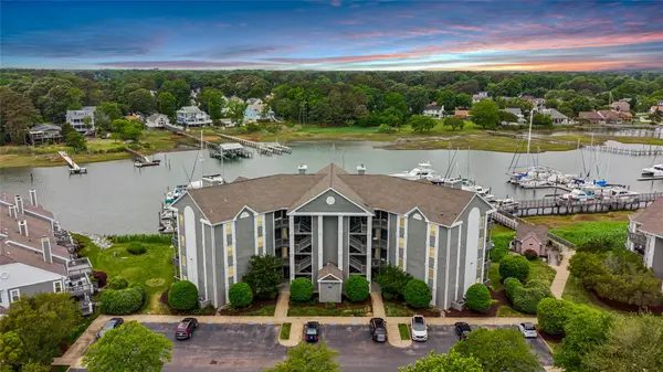 1024 Porte Harbour Arch #302, Hampton, VA 23664
