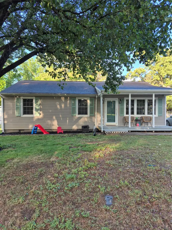 14217 Central Avenue, Chester, VA 23836