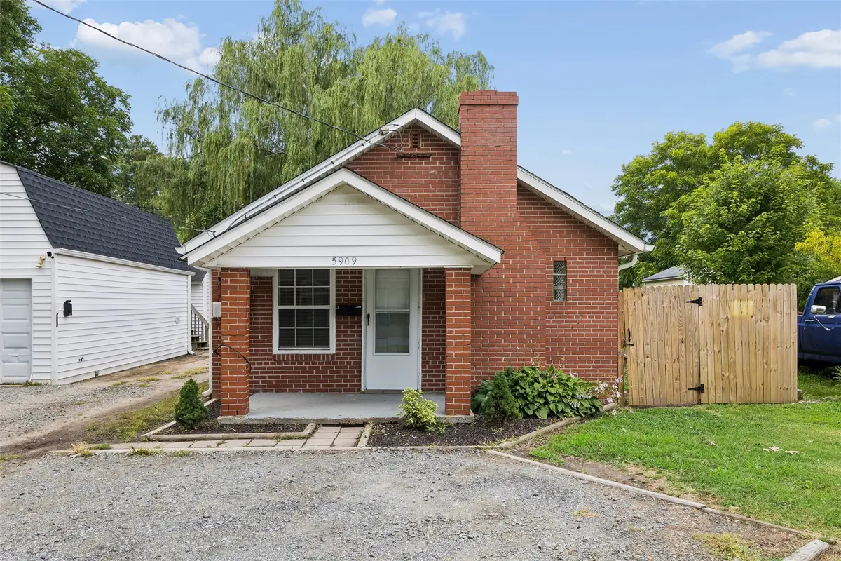5909 Old Avenue, Newport News, VA 23605 - #1