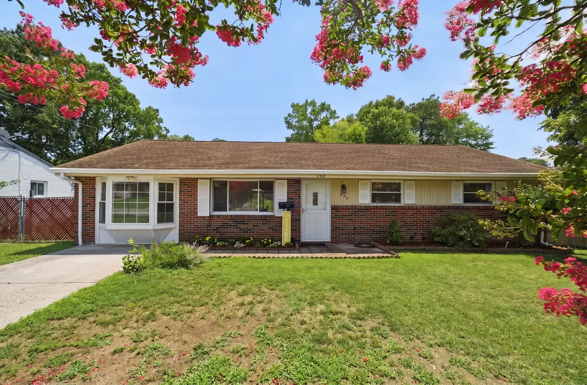 338 Helena Drive, Newport News, VA 23608 - #1