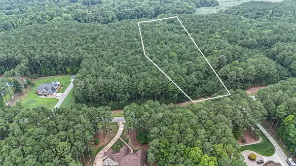 1194 Lawnes Neck Drive, Smithfield, VA 23430