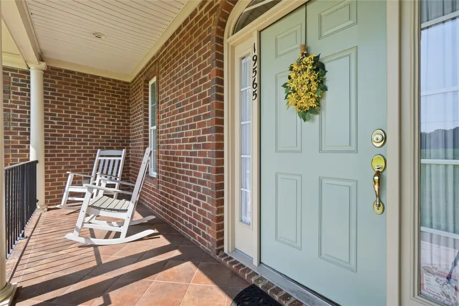 19565 Battery Park Road, Smithfield, VA 23430 - #2
