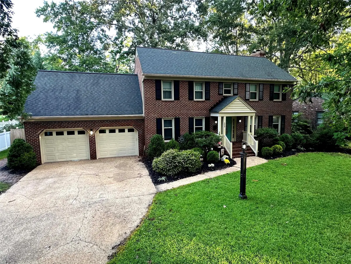 303 Parkway Drive, Newport News, VA 23606 - #1