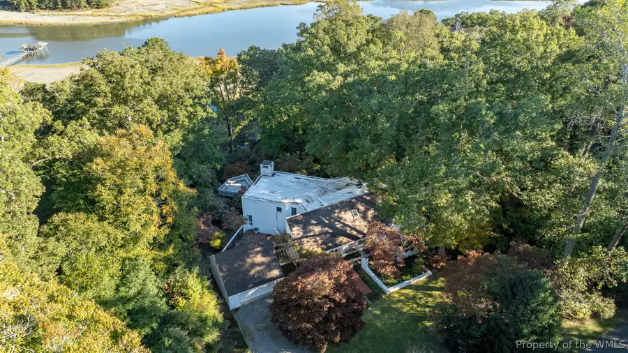 222 W Queens Drive, Williamsburg, VA 23185 - #3