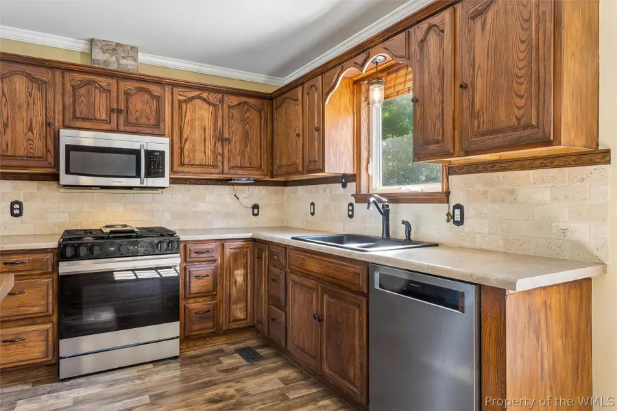 2600 Wright Drive, Saluda, VA 23149 - #3