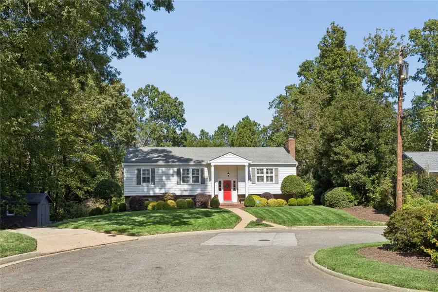 11 Royall Place, Newport News, VA 23606 - #3