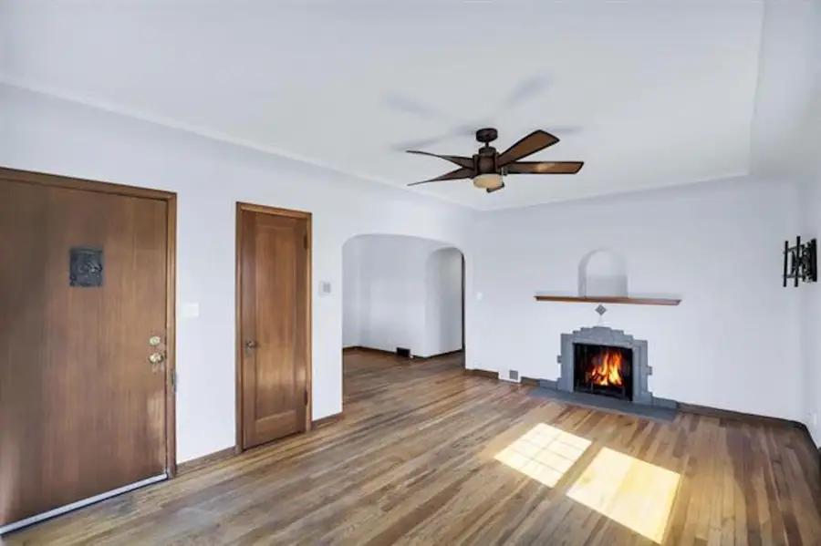 2424 W Fairview Ave Spokane WA 99205 BHGRE 2424 W Fairview Ave Spokane WA 99205 BHGRE