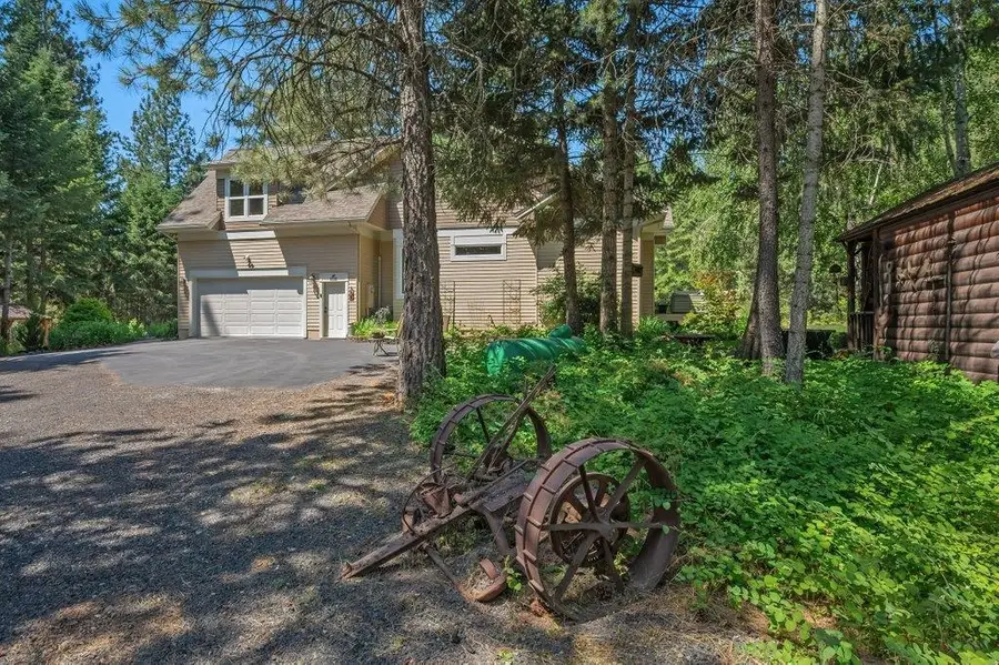 7001 E Chattaroy Rd, Chattaroy, WA 99003 - Image #3