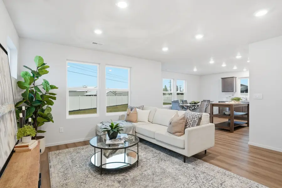 1821 E A St, Deer Park, WA 99006 - #3