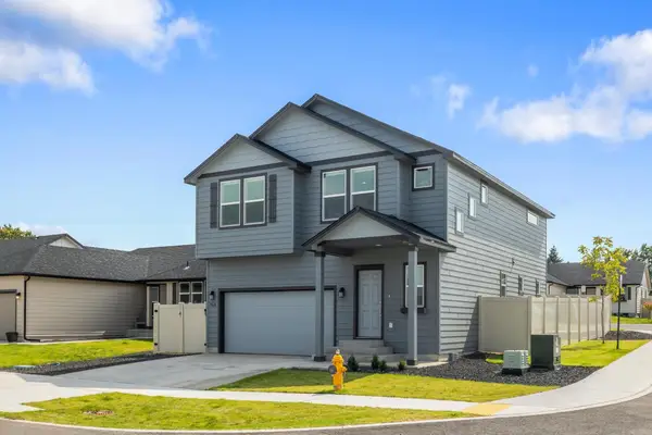 19626 E 3rd Ln, Greenacres, WA 99016