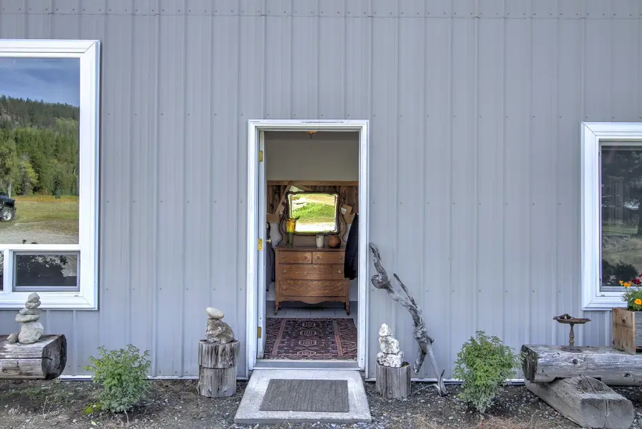 3829 Deep Lake Boundary Rd, Colville, WA 99114 - Image #2