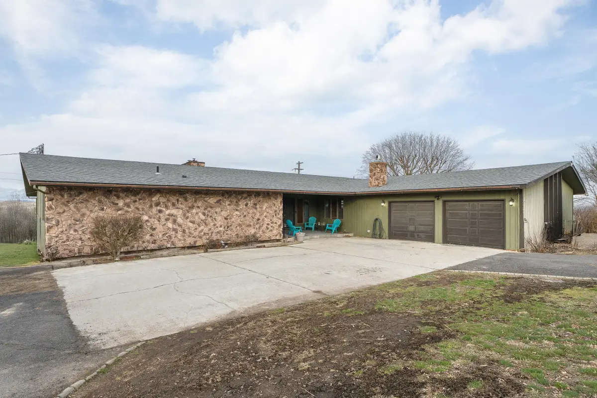 313 SE Trinity Ave, Wilbur, WA 99185 - Image #1