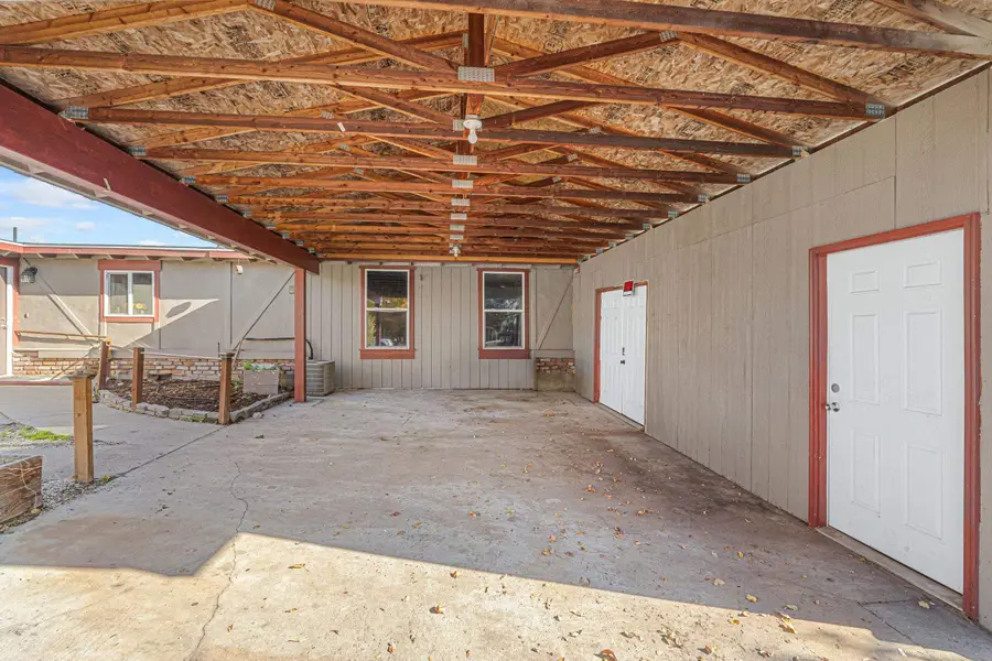 250 & 252 Quartzite Loop, Chewelah, WA 99109 - Image #3