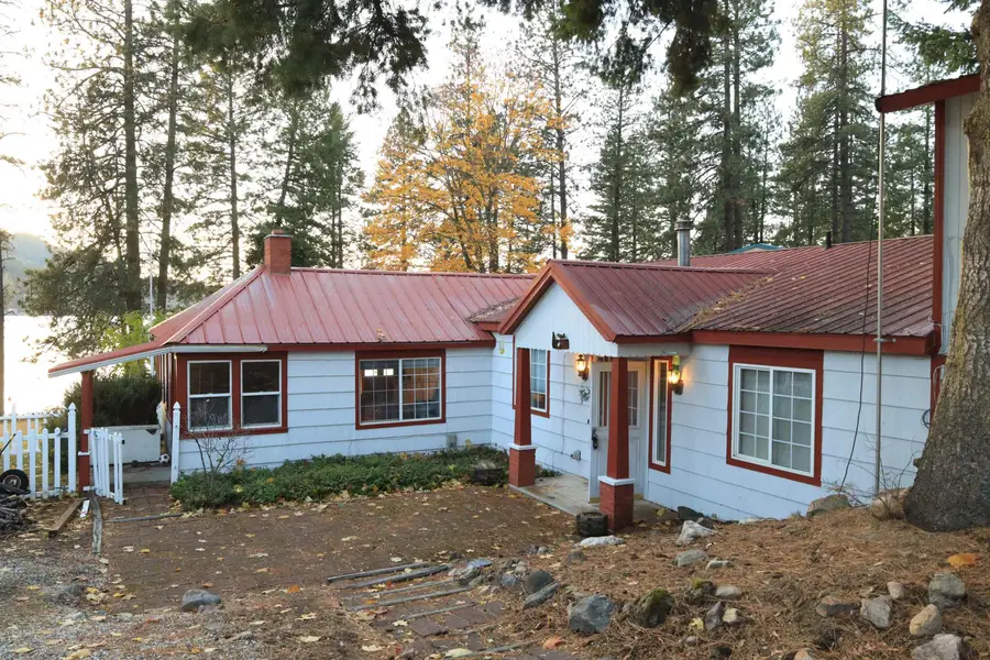 4583 Wanakiwin Dr, Loon Lake, WA 99148 - Image #2