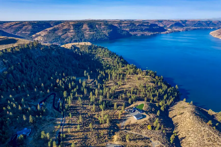 29249 E Rock Land Way, Seven Bays, WA 99122 - Image #3