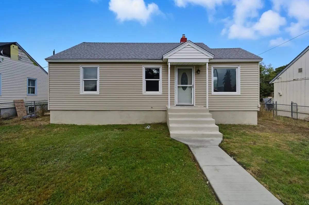 1627 E Broad Ave, Spokane, WA 99207 - Image #1