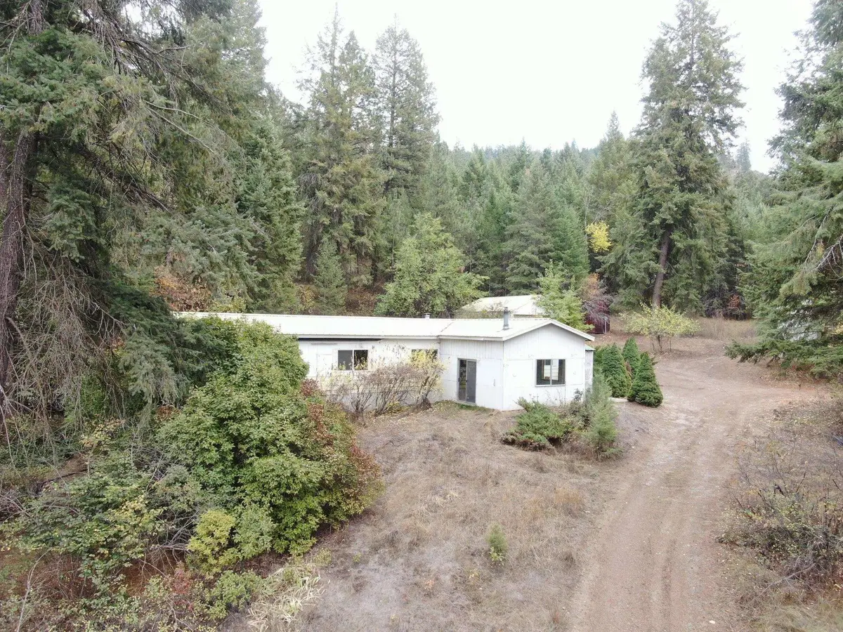 1920 Kettle River Rd, Kettle Falls, WA 99141-0000 - Image #1
