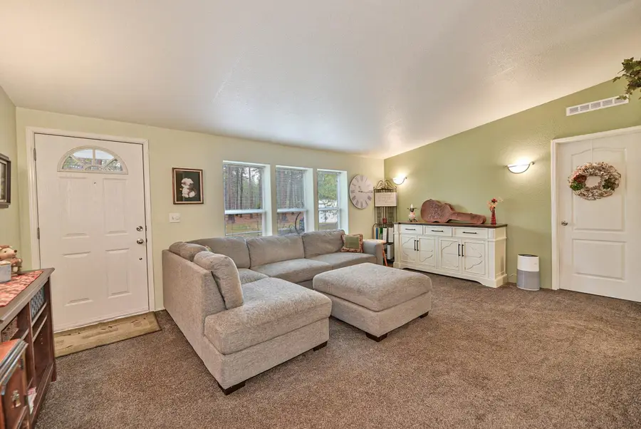 23015 N Mclellan Rd, Nine Mile Falls, WA 99026 - Image #3