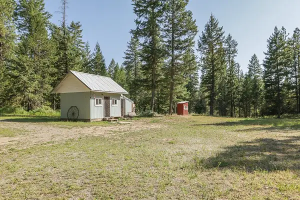 2559 United Copper Mine Rd, Chewelah, WA 99109