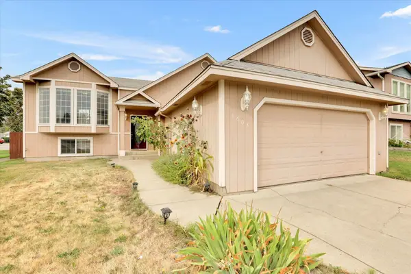 1603 N Potomac River Ln, Greenacres, WA 99016