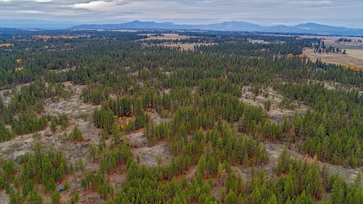 18818 W Burnett Rd, Spokane, WA 99224 - Image #1