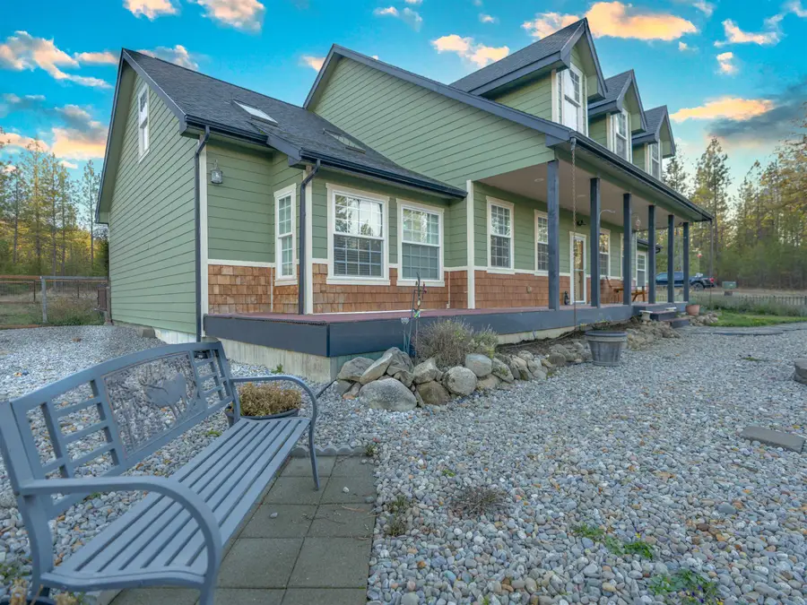 20701 W South Bank Rd, Nine Mile Falls, WA 99026 - Image #2