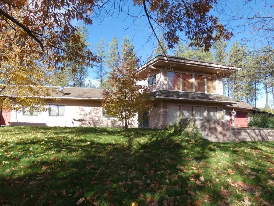 15709 S Cheney Spokane Rd, Cheney, WA 99004 - Image #2