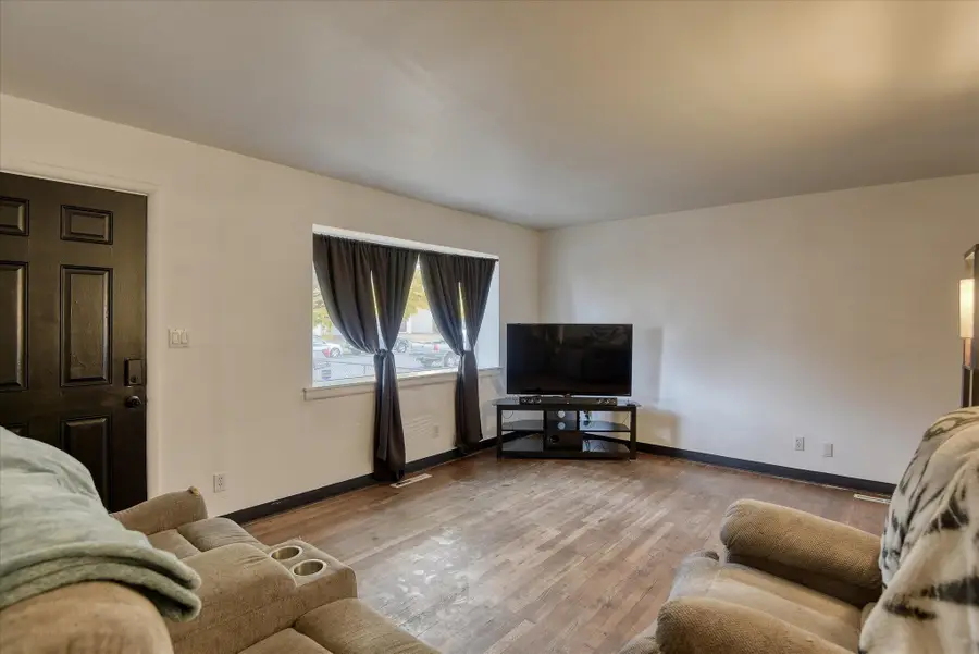 2927 E Marshall Ave Ave, Spokane, WA 99207 - Image #3