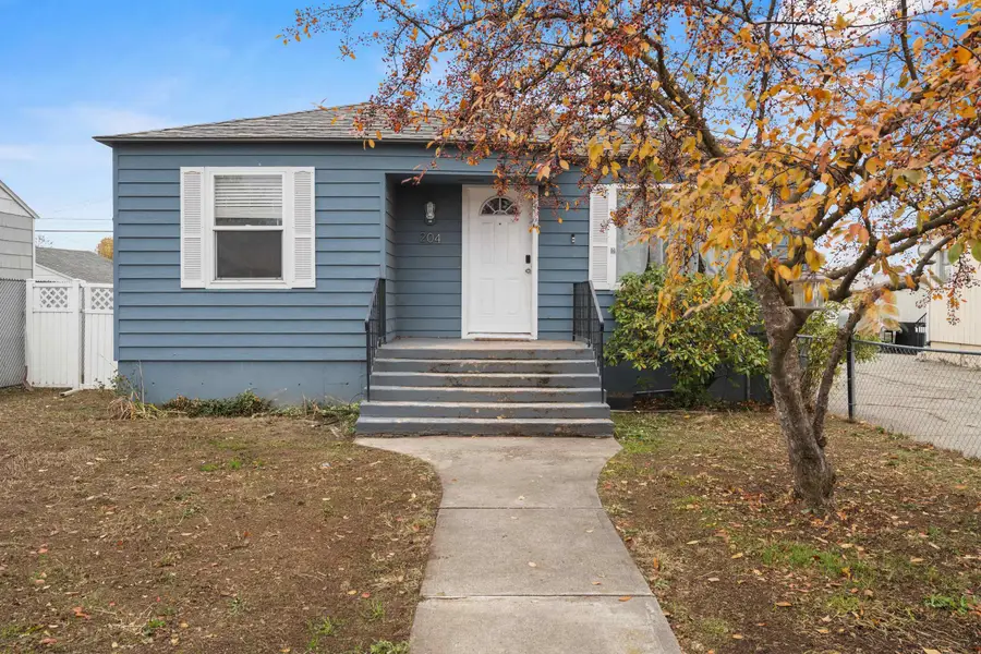 204 E Princeton Ave, Spokane, WA 99207 - Image #2
