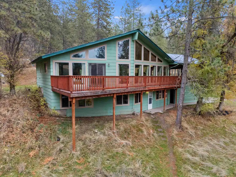 32302 N Hardesty Rd, Chattaroy, WA 99003 - Image #2