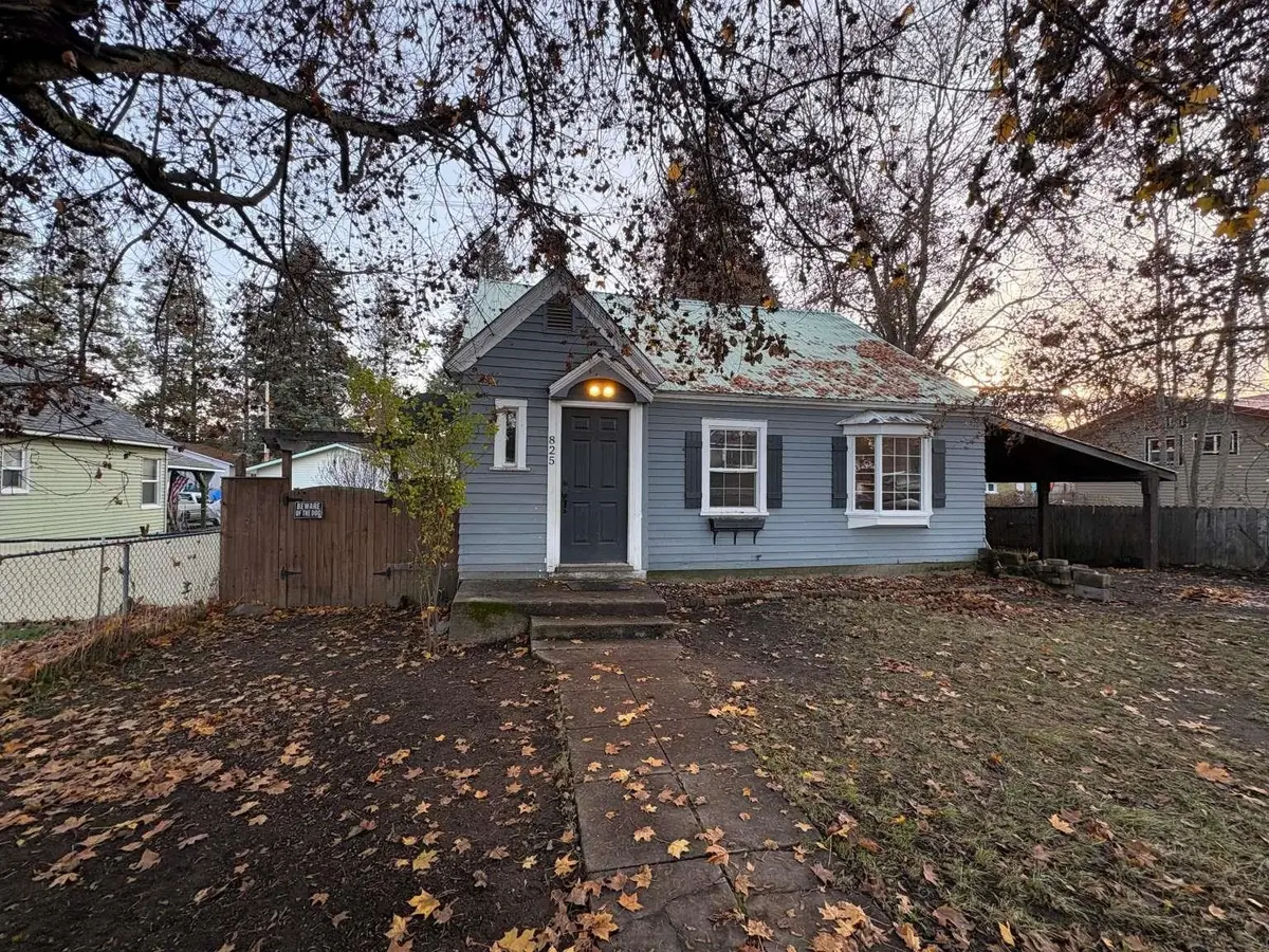 825 W 4th St, Newport, WA 99156 - Image #1