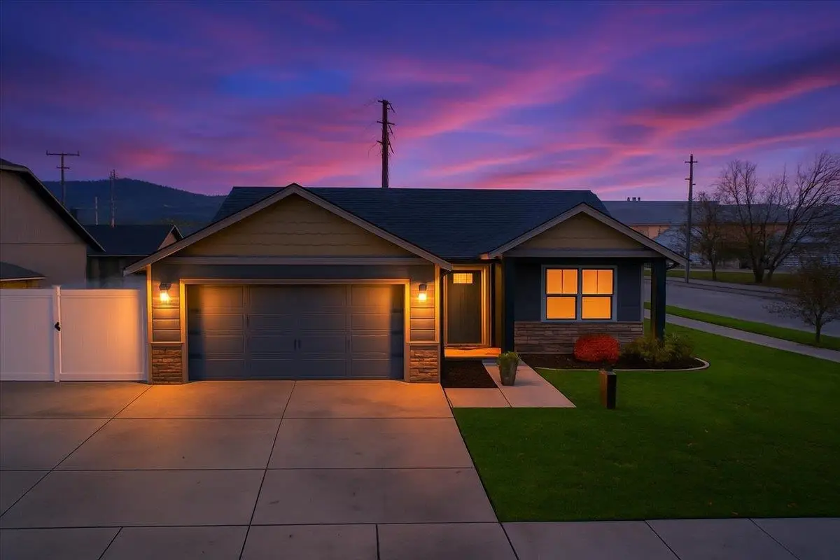 19029 E Frederick Ave, Spokane Valley, WA 99027 - Image #1