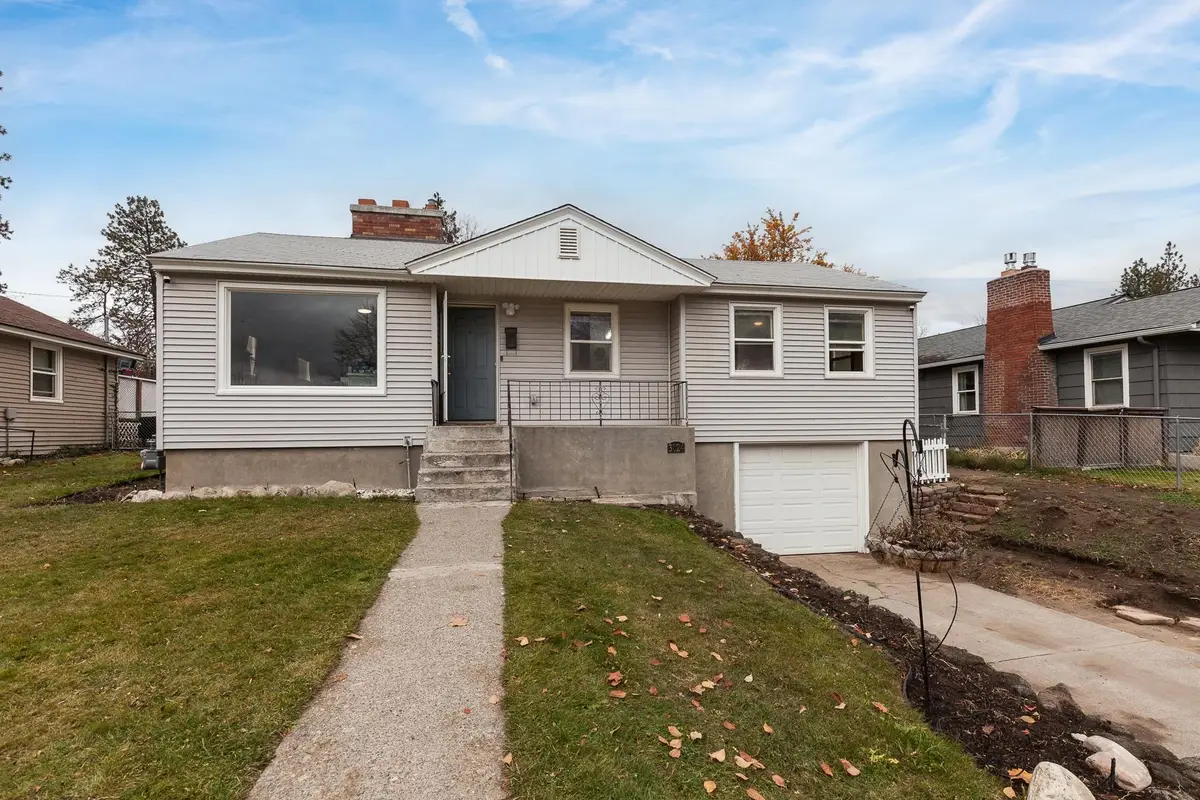 3024 W Circle Pl, Spokane, WA 99205 - Image #1