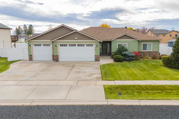 1804 E Johnson Ln, Deer Park, WA 99006