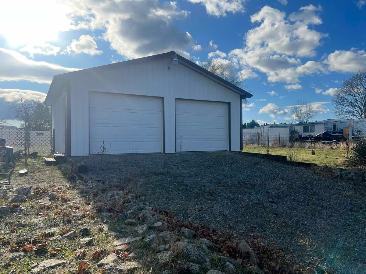 18316 E Bridgeport Ave, Spokane, WA 99216 - Image #1