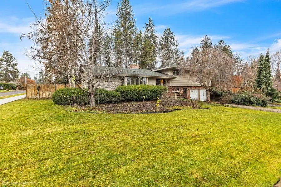 2128 E 35th Ave, Spokane, WA 99203 - Image #2