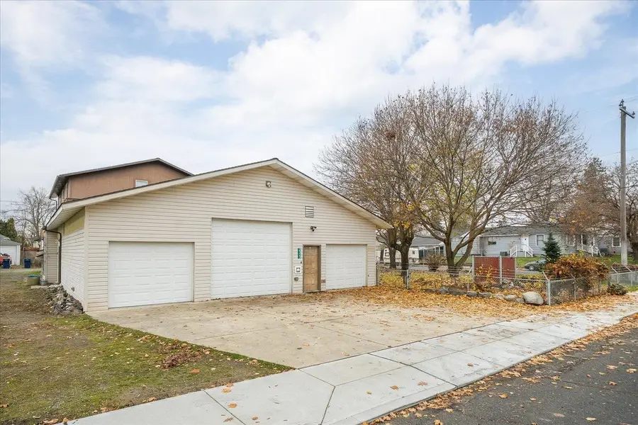 2323 W Olympic Ave, Spokane, WA 99205 - Image #2