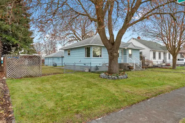 1748 N Altamont St, Spokane, WA 99207