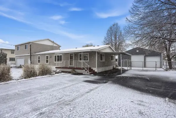 17705 E Boone Ave, Greenacres, WA 99016