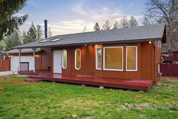 11712 N King Arthur Dr, Spokane, WA 99218