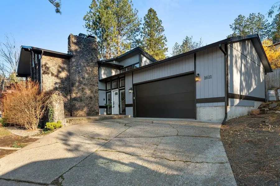 1611 S Carnahan Rd, Spokane, WA 99212 - Image #2