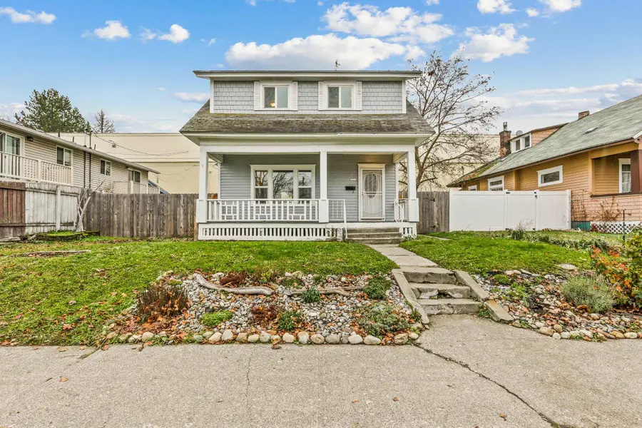 1611 W York Ave, Spokane, WA 99205 - Image #2