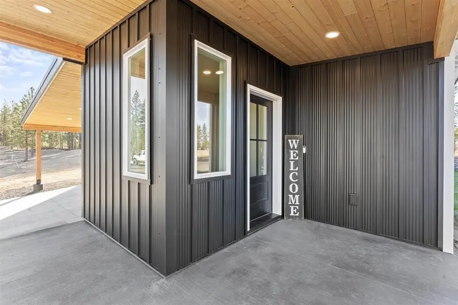 3743 E Nyberg Ln, Mead, WA 99021 - Image #2