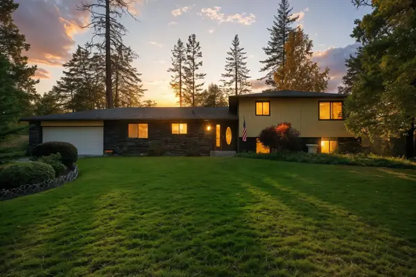 1511 W Fairway Dr, Spokane, WA 99218