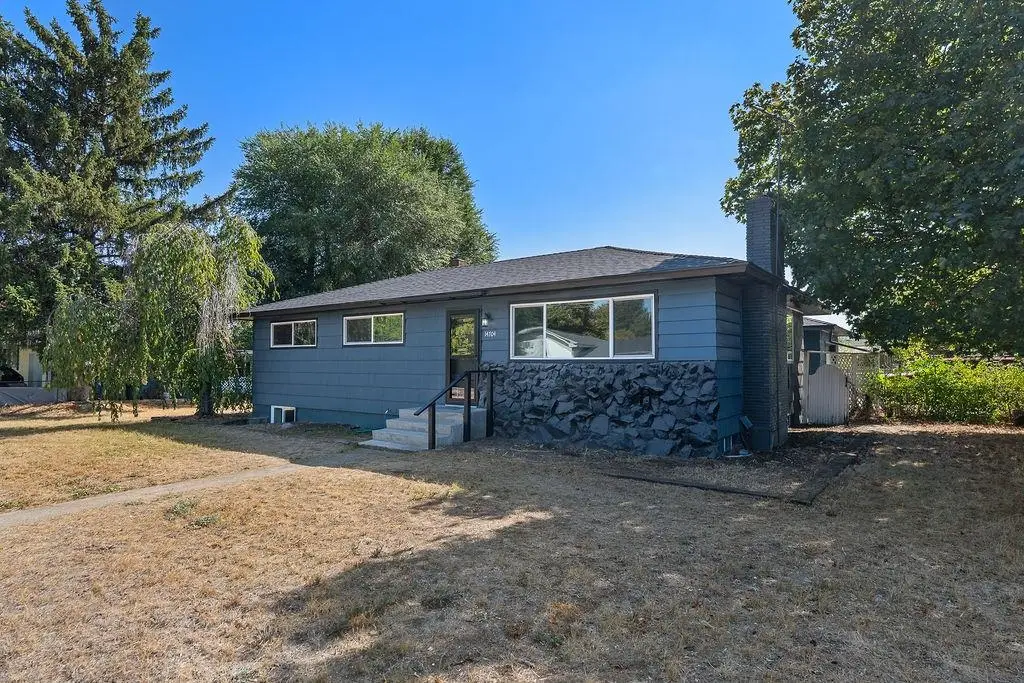 14704 E 14th Ave, Spokane Valley, WA 99037-9633 - Image #1
