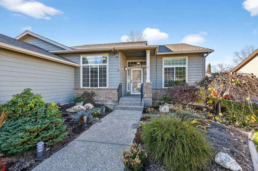 4520 E North Glenngrae Ln, Spokane, WA 99223 - Image #2