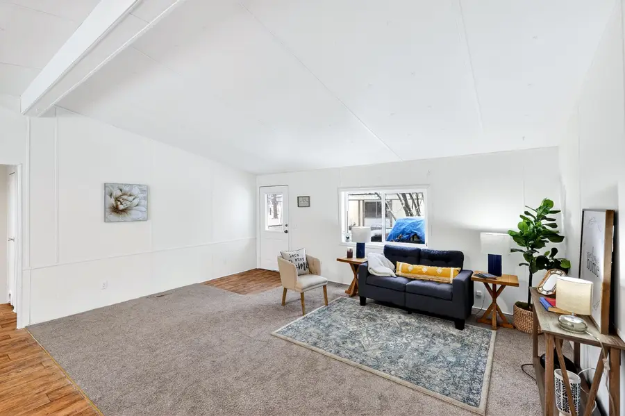 16220 S Sherman Rd, Cheney, WA 99004 - Image #2