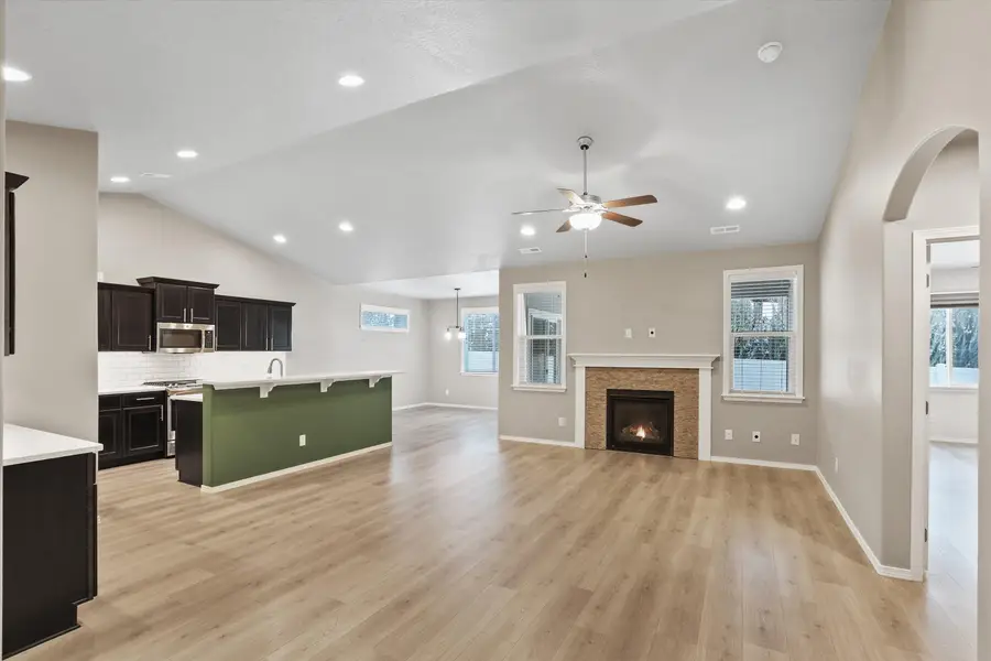 7111 E 15th Ave, Spokane Valley, WA 99212 - Image #2