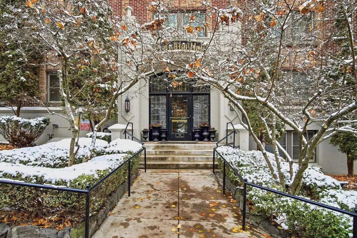 704 W 6th Ave #Unit 302, Spokane, WA 99204 - Image #1